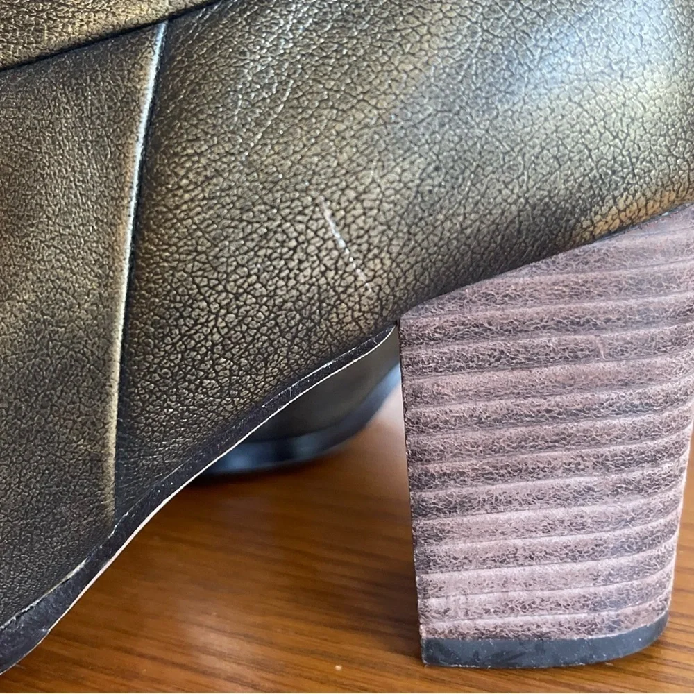 Cole Haan Cassidy Leather Ankle Bootie Black Metallic Bronze Brush Size 5